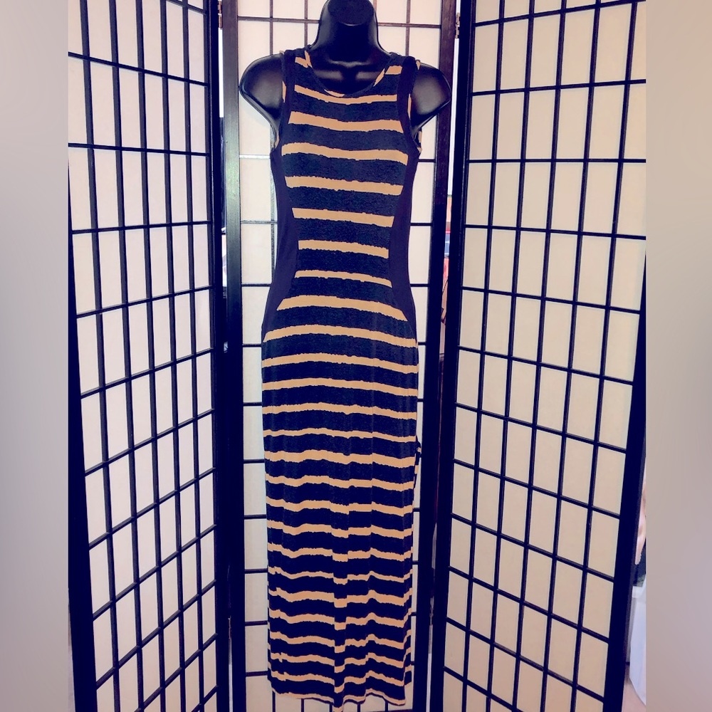 💜3/$15 SALE💜BAR III MAXI DRESS